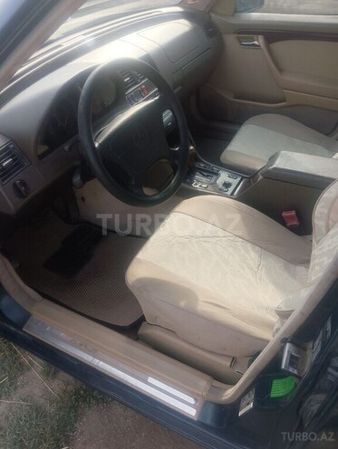 Mercedes C 220 1995, 282,000 km - 2.2 l - Bakı