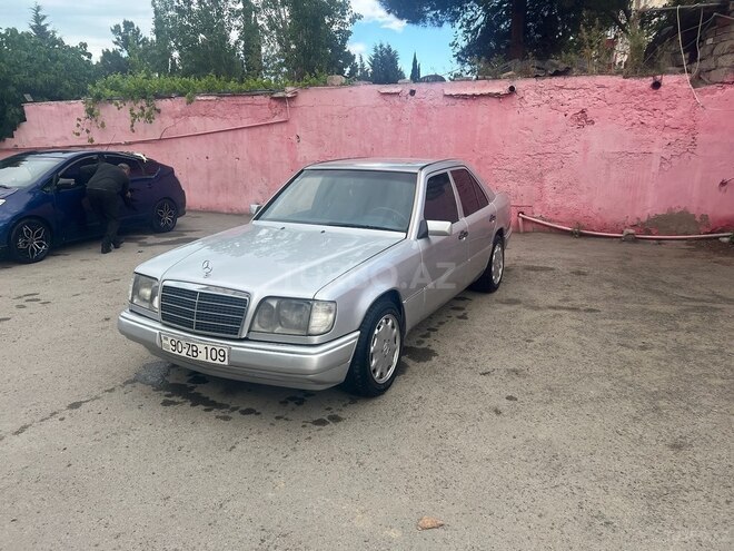 Mercedes E 220 1994, 330,000 km - 2.2 л - Bakı