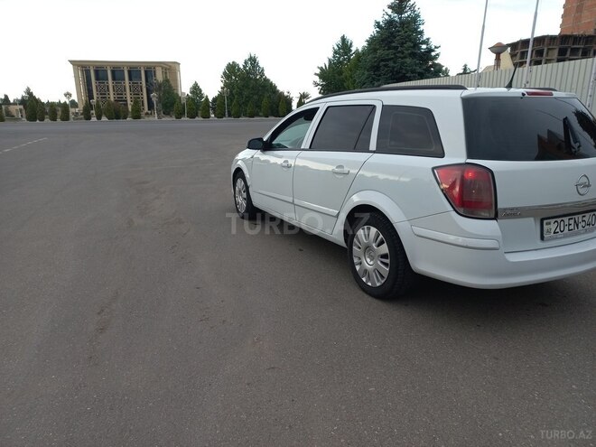 Opel Astra 2006, 245,000 km - 1.4 l - Gəncə