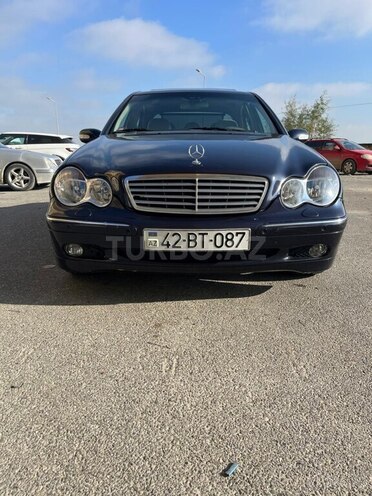 Mercedes C 200