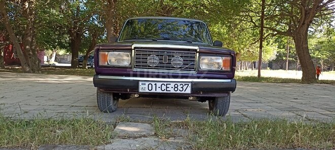 LADA (VAZ) 2107