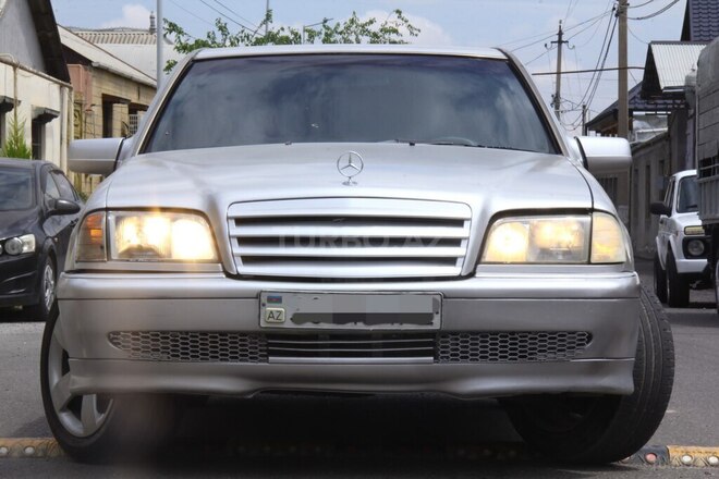 Mercedes C 200 1995, 456,000 km - 2.0 l - Gəncə
