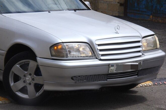 Mercedes C 200 1995, 456,000 km - 2.0 l - Gəncə