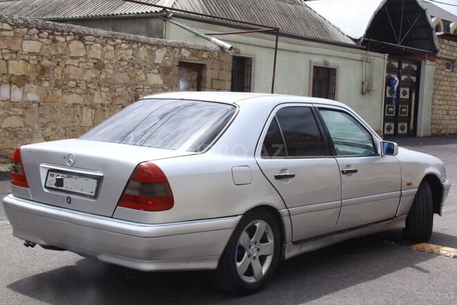 Mercedes C 200 1995, 456,000 km - 2.0 l - Gəncə