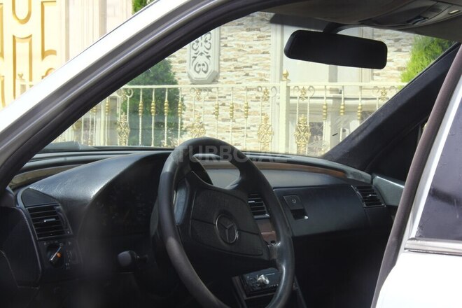 Mercedes C 200 1995, 456,000 km - 2.0 l - Gəncə
