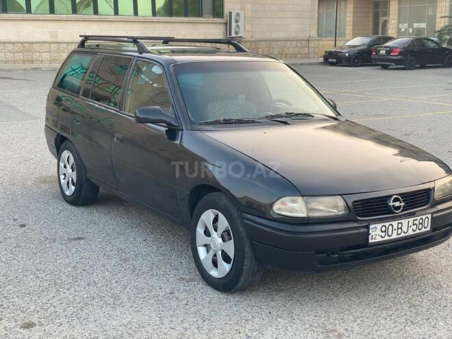 Opel Astra 1995, 333,000 km - 1.6 л - Bakı