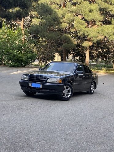 Mercedes C 230