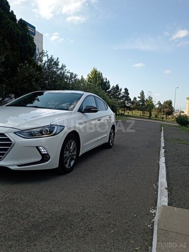 Hyundai Avante 2016, 157,500 km - 1.6 л - Gəncə