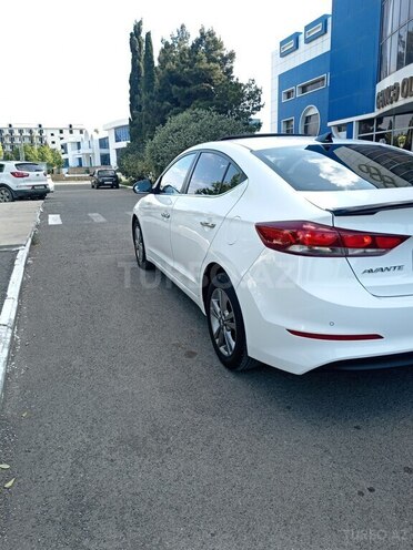 Hyundai Avante 2016, 157,500 km - 1.6 л - Gəncə