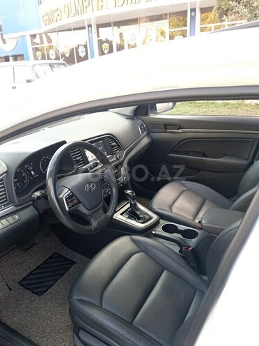 Hyundai Avante 2016, 157,500 km - 1.6 л - Gəncə