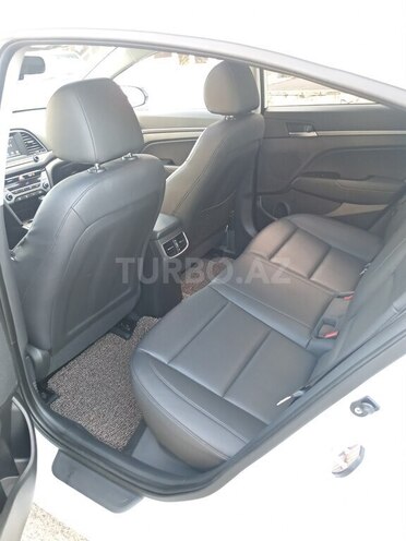 Hyundai Avante 2016, 157,500 km - 1.6 л - Gəncə