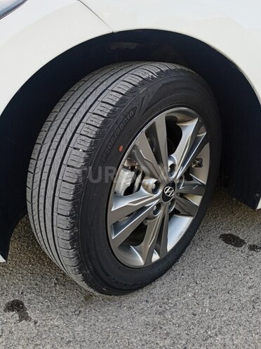 Hyundai Avante 2016, 157,500 km - 1.6 л - Gəncə
