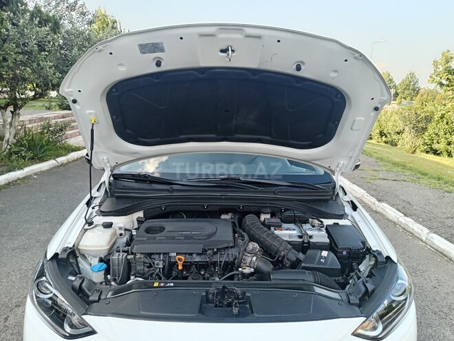Hyundai Avante 2016, 157,500 km - 1.6 л - Gəncə