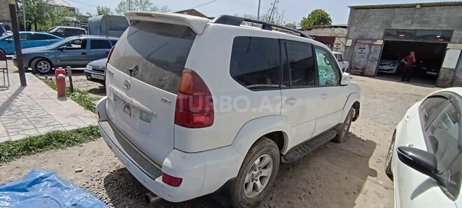 Toyota Land Cruiser Prado 2008, 250,000 km - 2.7 l - Quba