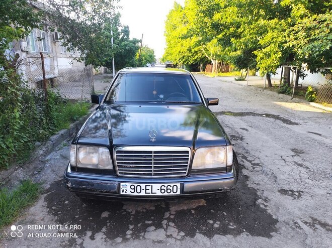 Mercedes E 220 1994, 350,000 km - 2.2 л - Gəncə
