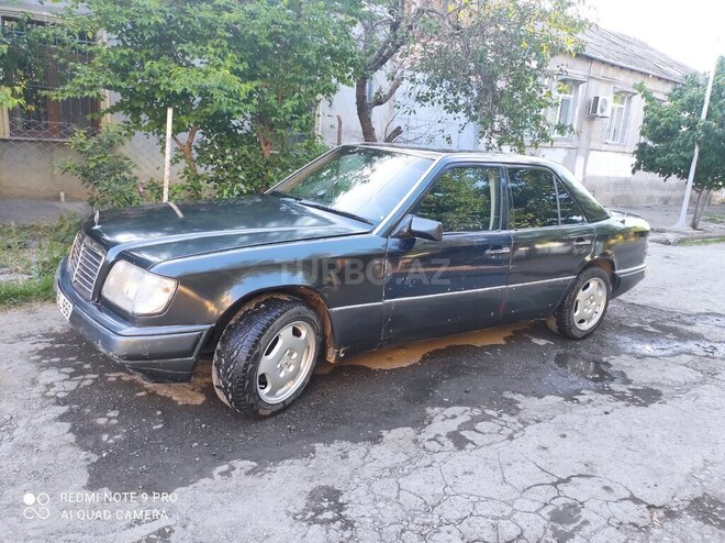 Mercedes E 220 1994, 350,000 km - 2.2 л - Gəncə