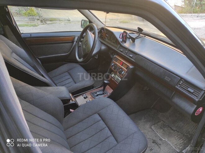 Mercedes E 220 1994, 350,000 km - 2.2 л - Gəncə