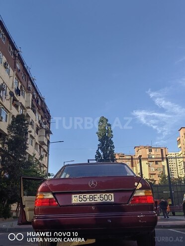 Mercedes E 200