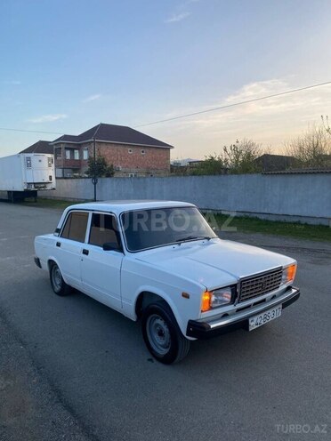 LADA (VAZ) 2107