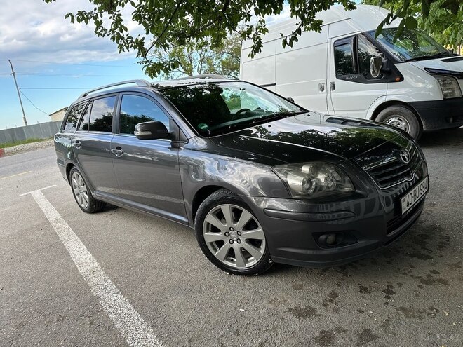 Toyota Avensis 2007, 246,000 km - 2.0 л - Quba
