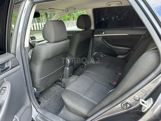 Toyota Avensis 2007, 246,000 km - 2.0 л - Quba