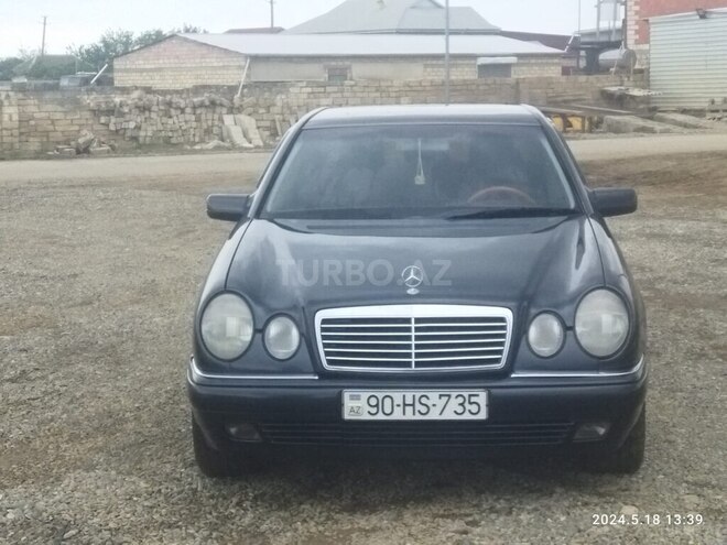 Mercedes E 240 1999, 500,142 km - 2.4 l - Biləsuvar
