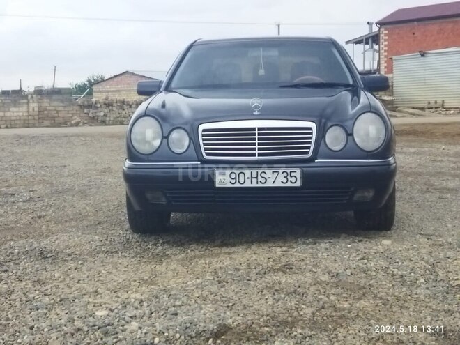 Mercedes E 240 1999, 500,142 km - 2.4 l - Biləsuvar