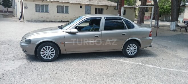 Opel Vectra 1997, 368,000 km - 1.6 l - Sumqayıt