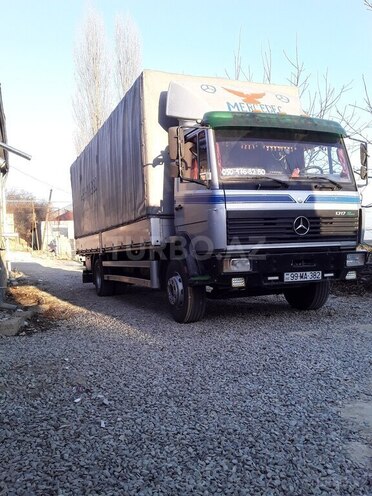 Mercedes  1998, 232,235 km - 4.3 l - Şamaxı