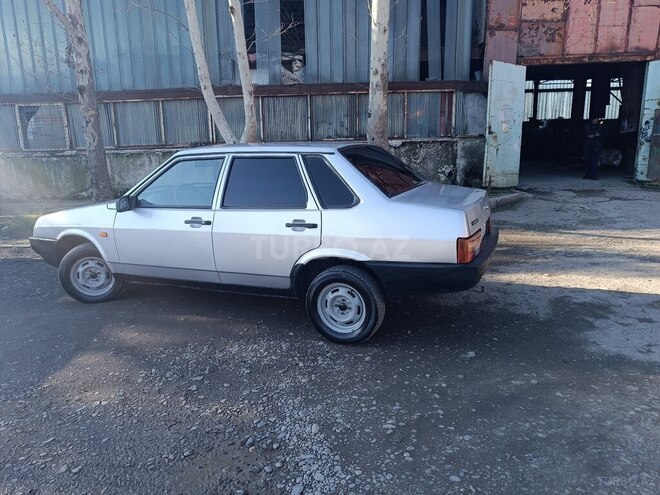 LADA (VAZ) 21099