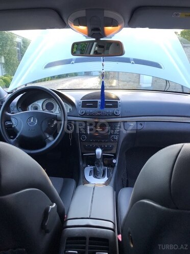Mercedes E 240 2002, 230,000 km - 2.4 л - Bakı