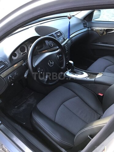 Mercedes E 240 2002, 230,000 km - 2.4 л - Bakı