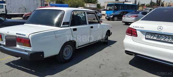 LADA (VAZ) 2107