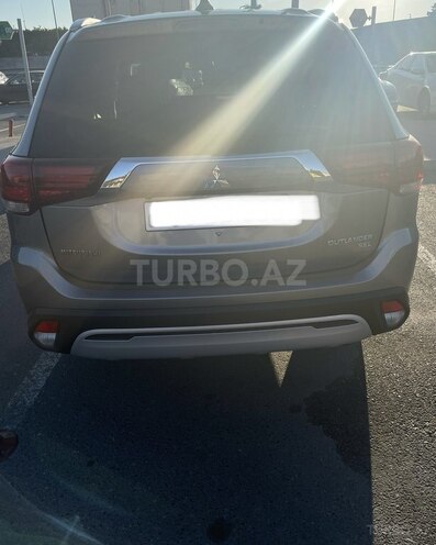Mitsubishi Outlander 2018, 75,374 km - 2.4 л - Bakı