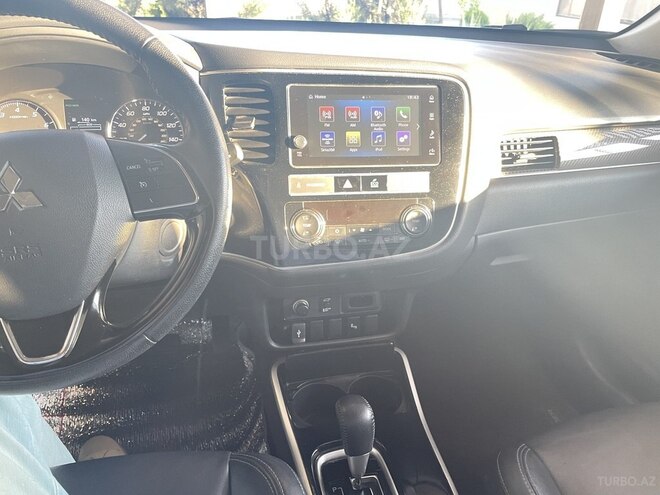 Mitsubishi Outlander 2018, 75,374 km - 2.4 л - Bakı