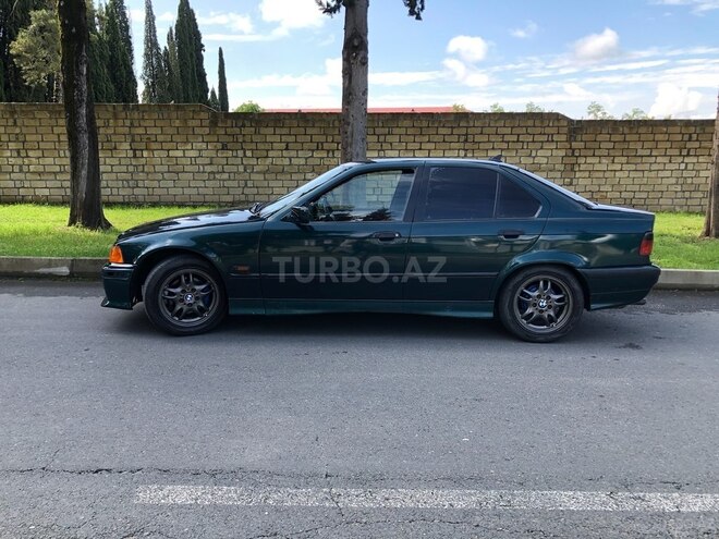 BMW 318 1994, 277,520 km - 1.8 l - Zaqatala