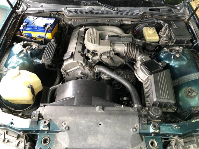 BMW 318 1994, 277,520 km - 1.8 l - Zaqatala