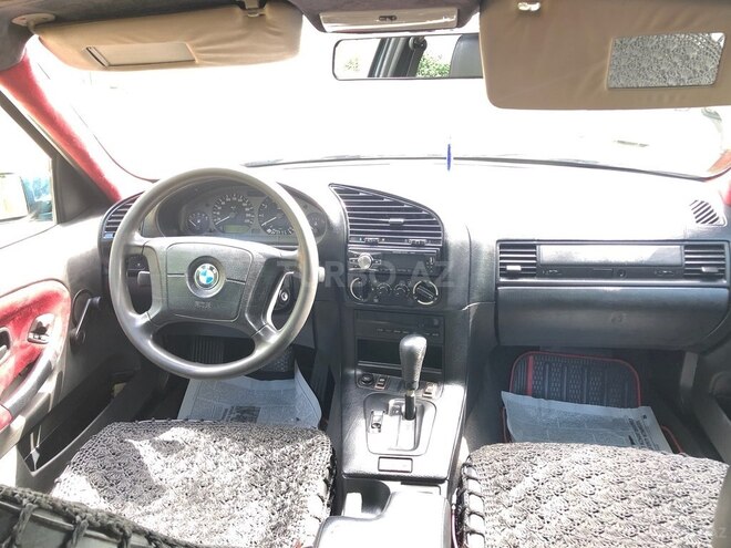 BMW 318 1994, 277,520 km - 1.8 l - Zaqatala