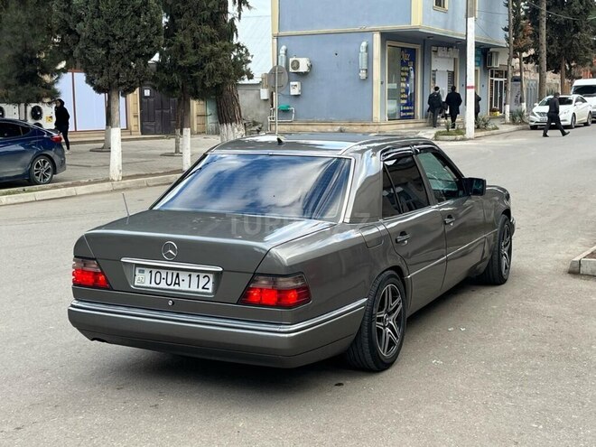 Mercedes E 300 1994, 153,000 km - 3.0 l - Qazax