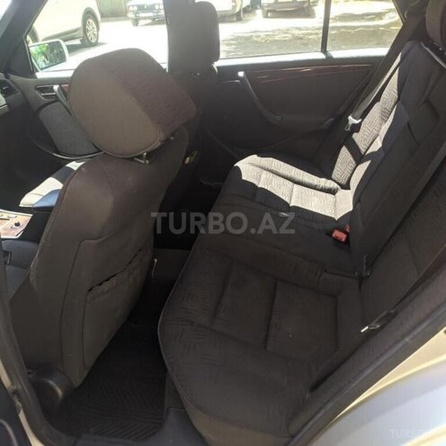 Mercedes C 220 2000, 364,000 km - 2.2 l - Kürdəmir