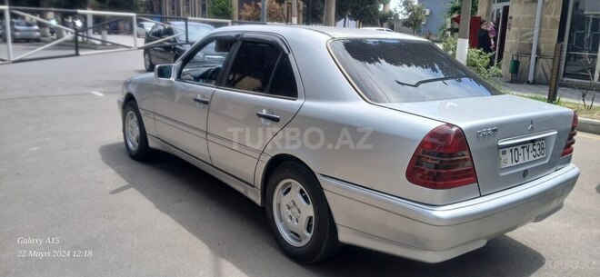 Mercedes C 220 d 1995, 596,368 km - 2.2 л - Qazax