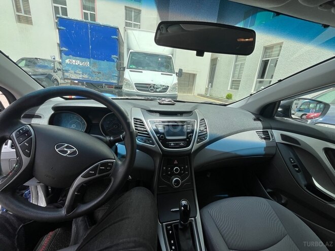 Hyundai Elantra 2015, 124,000 km - 1.8 l - Bakı