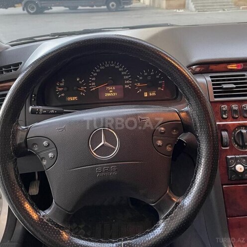 Mercedes E 270 2000, 296,590 km - 2.7 l - Bakı