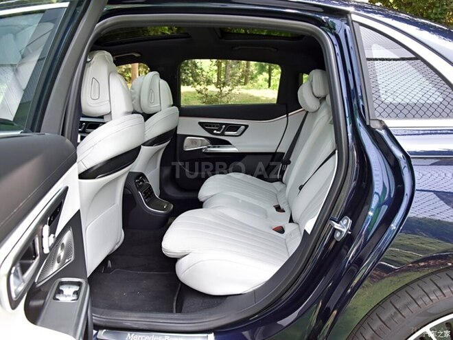 Mercedes E 300 e 2024, 0 km - 2.0 l - Bakı