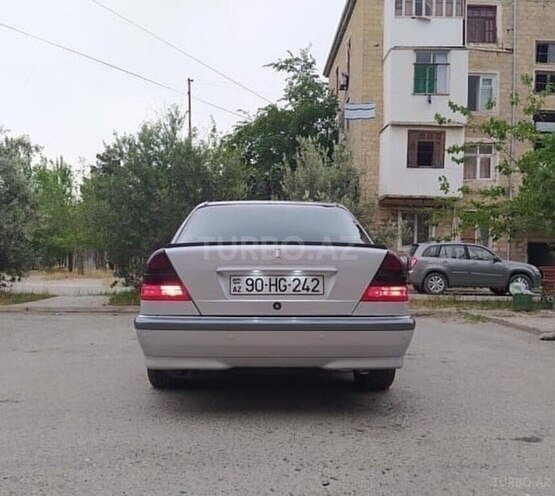 Mercedes C 200 1997, 398,741 km - 2.0 l - Naftalan
