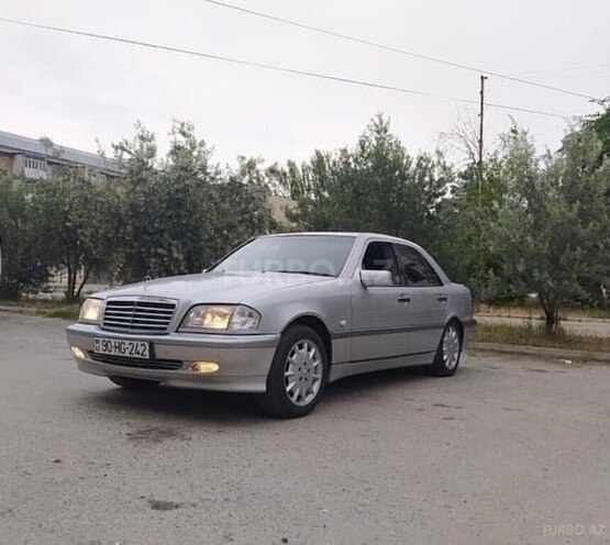 Mercedes C 200 1997, 398,741 km - 2.0 l - Naftalan