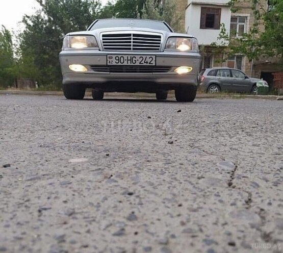 Mercedes C 200 1997, 398,741 km - 2.0 l - Naftalan