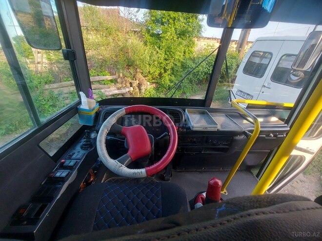 Isuzu Ecobus 2012, 190,000 km - 4.6 l - Qusar