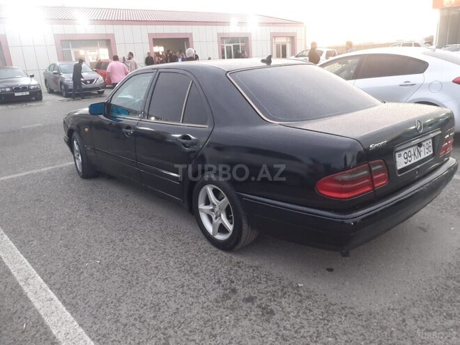 Mercedes E 200 1999, 443,000 km - 2.0 l - Bakı