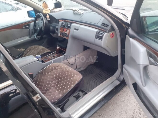 Mercedes E 200 1999, 443,000 km - 2.0 l - Bakı